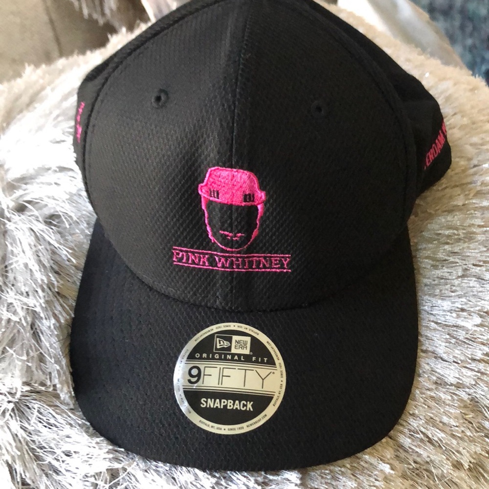 New era 9fifty , baseball cap, pink Whitney logo, snapback Hat! New